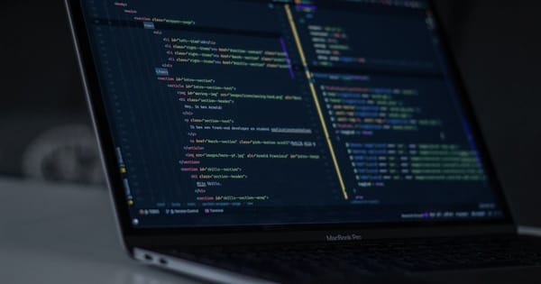 什么是 Solidity Array？动态数组如何增删，为什么 delete 不会自动缩短长度